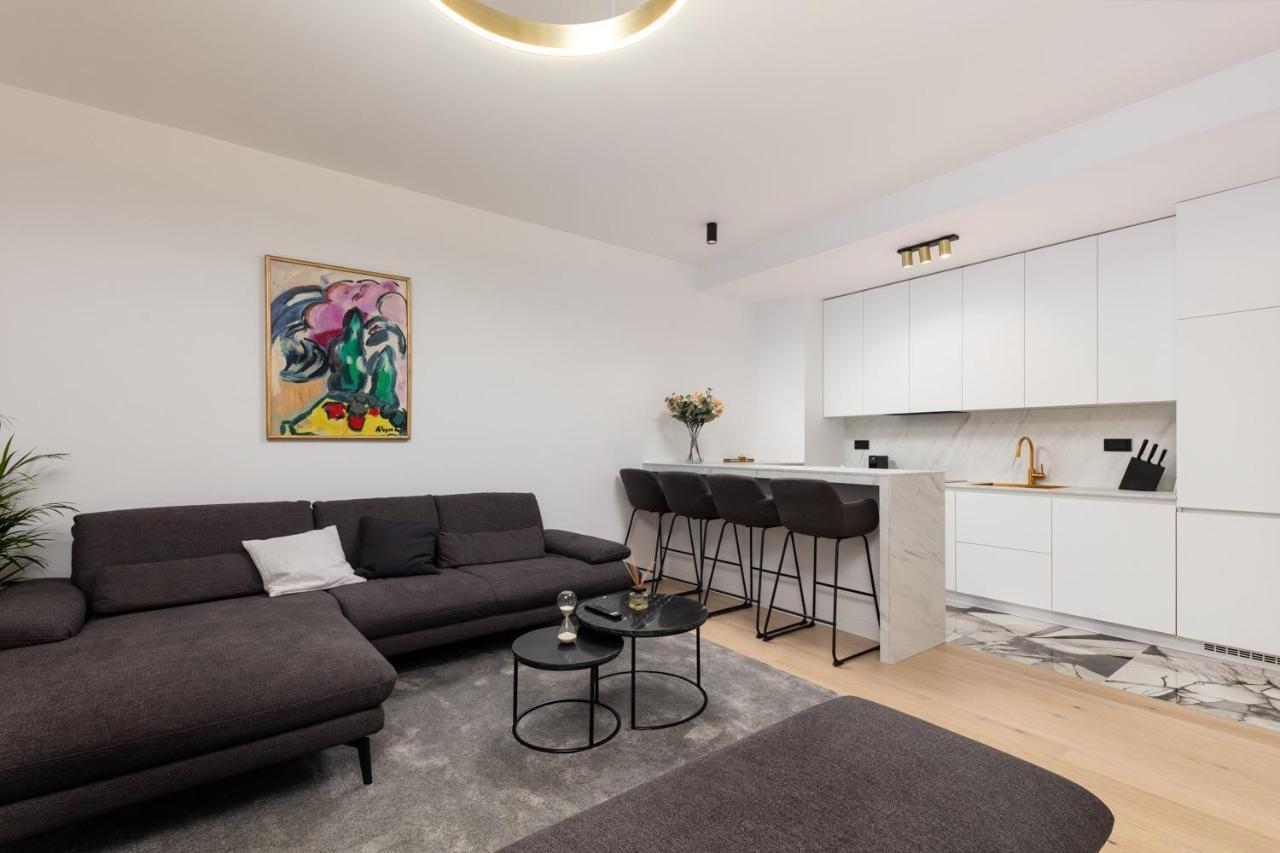 Luxury Haven In Zagreb Apartment ภายนอก รูปภาพ