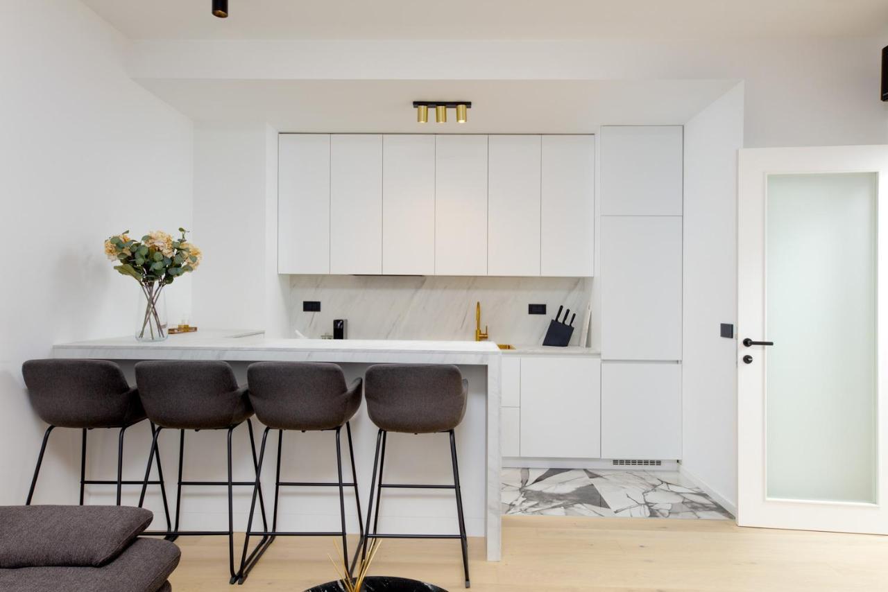 Luxury Haven In Zagreb Apartment ภายนอก รูปภาพ