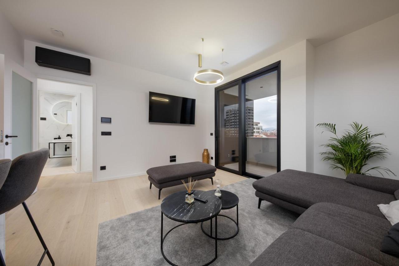 Luxury Haven In Zagreb Apartment ภายนอก รูปภาพ